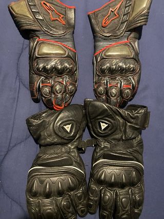 Chaquetay casco y guantes moto