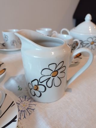Juego de café 6 tazas pequeñas de porcelana