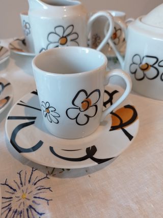 Juego de café 6 tazas pequeñas de porcelana