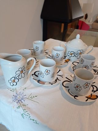 Juego de café 6 tazas pequeñas de porcelana