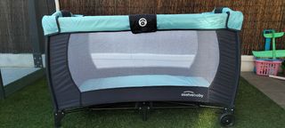 Cuna de viaje y parque infantil asalvo