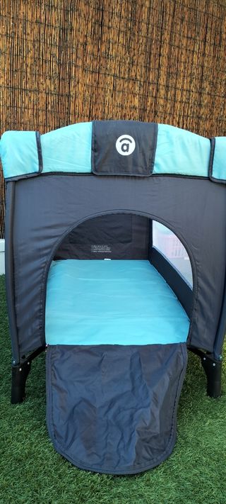 Cuna de viaje y parque infantil asalvo