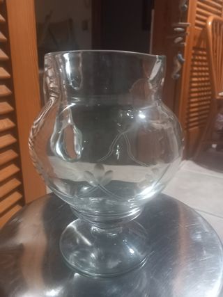 Jarra de cristal antigüa
