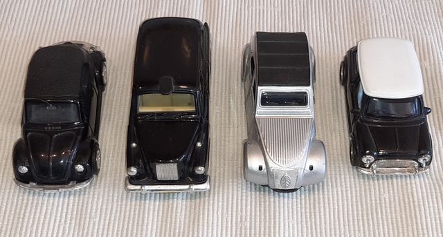COCHES CLÁSICOS MINIATURA