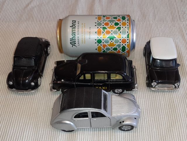COCHES CLÁSICOS MINIATURA