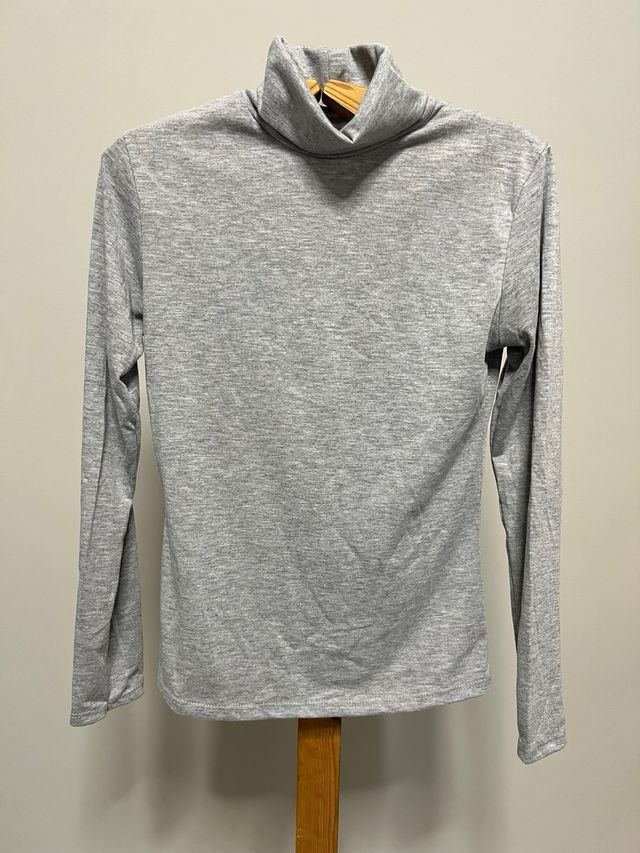 Blusa de cuello alto