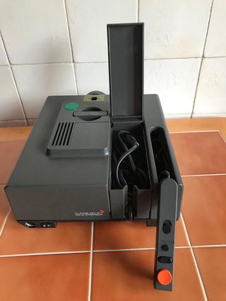 Proyector diapositivas Agfa Reflecta.