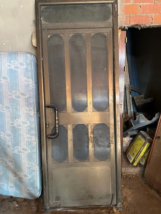 Puerta de aluminio