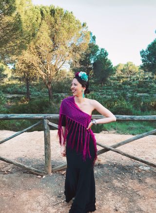 Traje de flamenca y mantoncillo