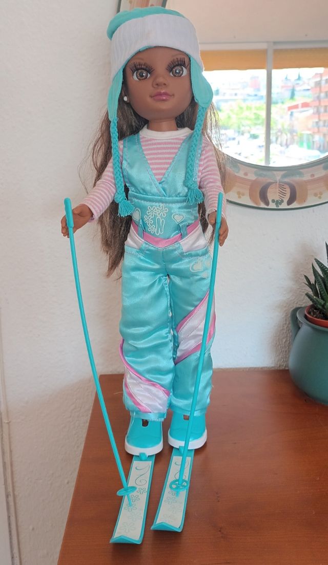 NANCY ESQUIADORA MULATA.