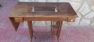 Mesa máquina de coser Alfa