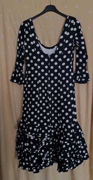 Vestido corto rociero o de sevillana