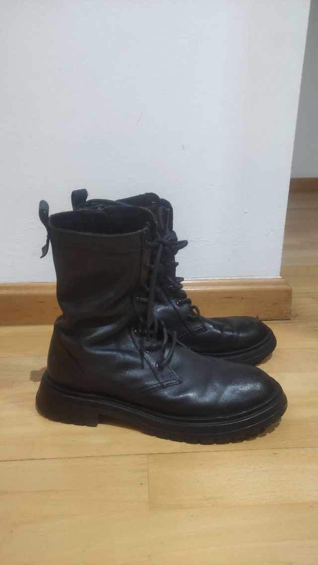 Botas negras talla 38