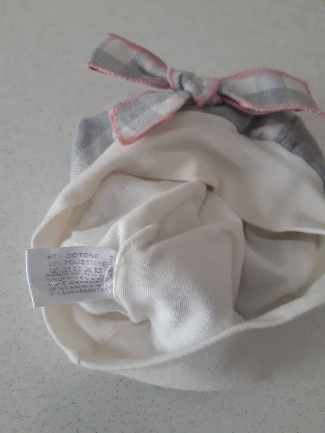 Cappellino bimba 3/6 mesi