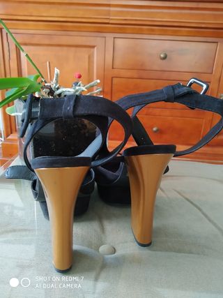 Plataformas tacon dorado