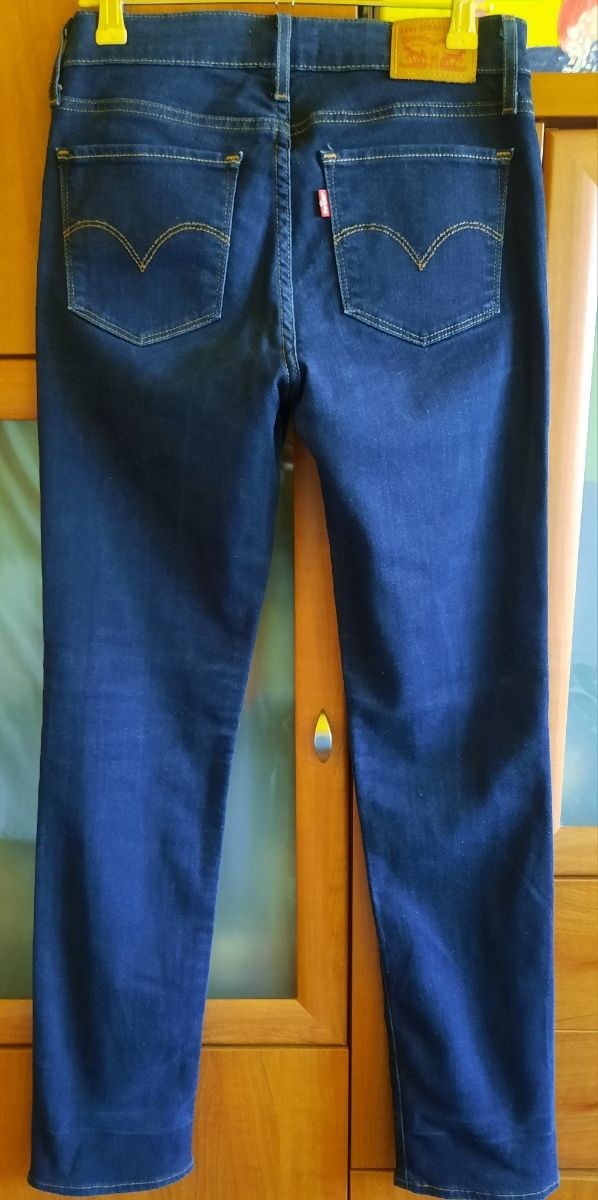 Pantalón Levis Straight 714