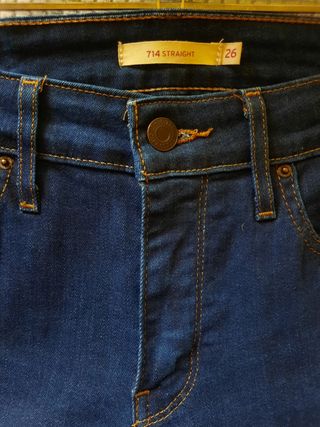 Pantalón Levis Straight 714