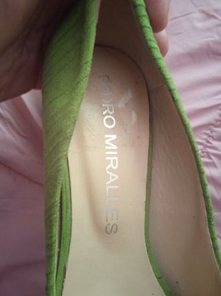 💚Zapatos verdes de la firma Pedro Miralles.
