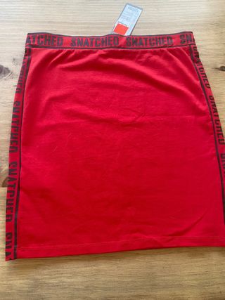 Falda roja