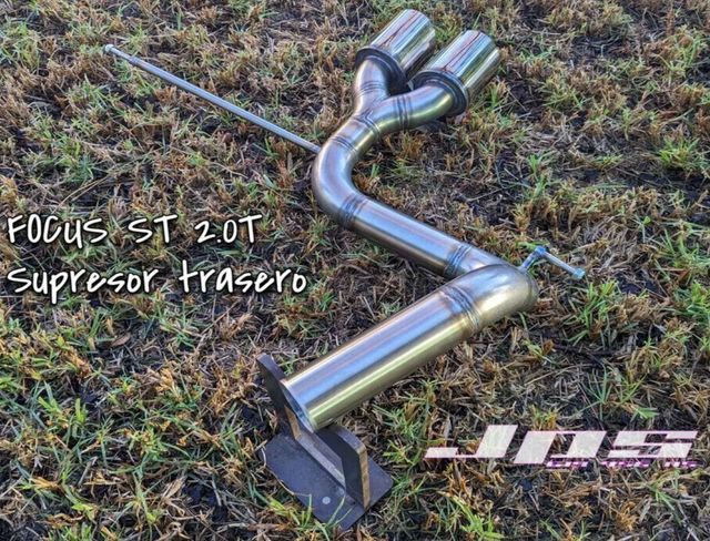 FOCUS ST: SUPRESOR TRASERO