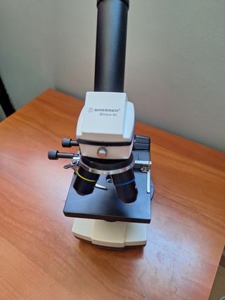 Microscopio científico Bresser Biolux NV 20x-1280x