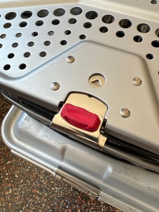 Contenedores material quirurgico