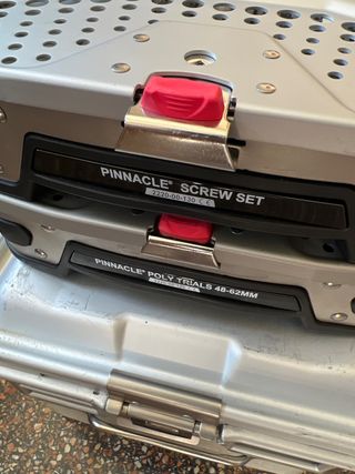 Contenedores material quirurgico