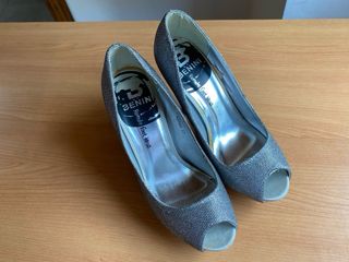 Zapato grises de fiesta