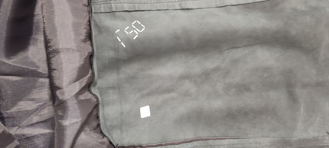 Gonna in pelle nera,S