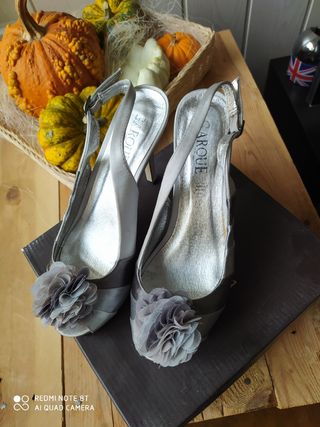 Zapatos peep toes plateadas