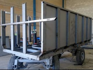 Se transforman remolques, cultivadores