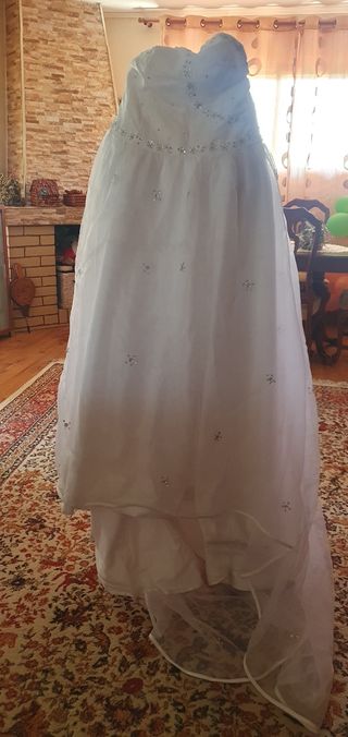 Vestido novia con can can