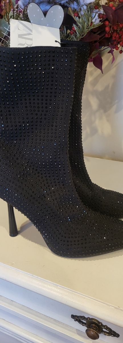 Botas Zara con brillantes Nuevas