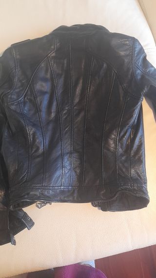 Cazadora piel negra talla S