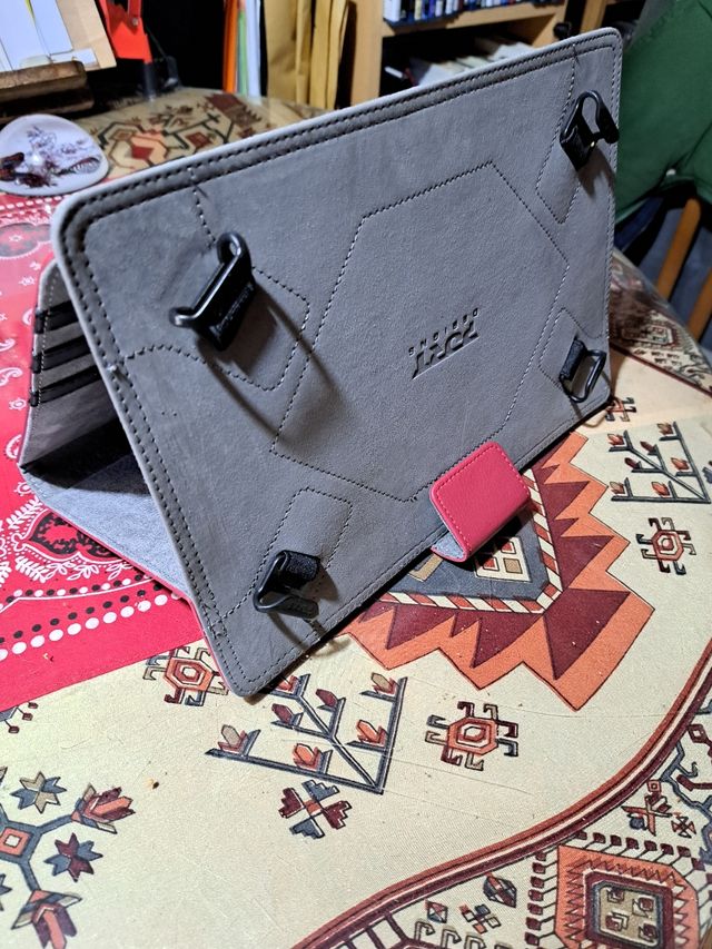 FUNDA UNIVERSAL PARA TABLETAS .10'1