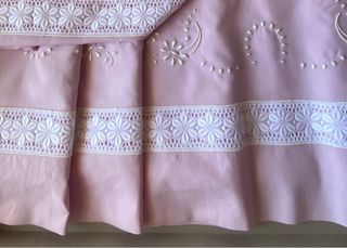 Juego sabana y almohadas  bordada para cama de 135