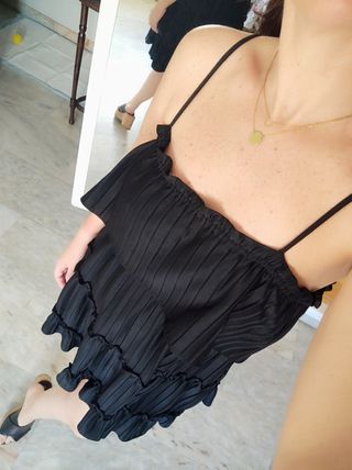 Vestido volantes negro