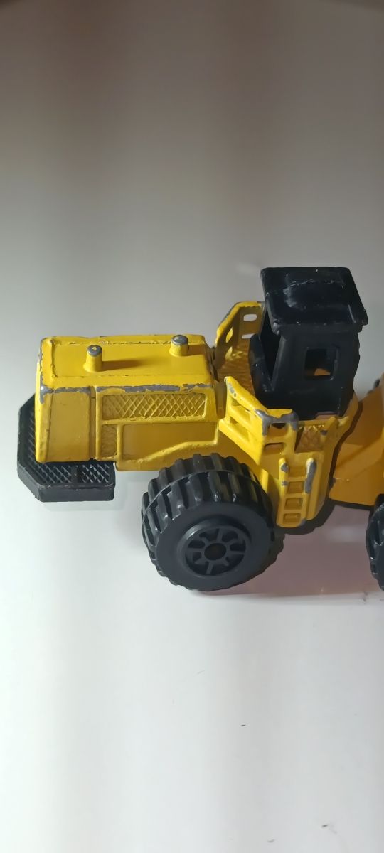 ZEE TOYS P379 VINTAGE 1/64