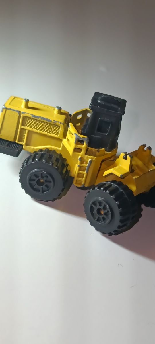 ZEE TOYS P379 VINTAGE 1/64