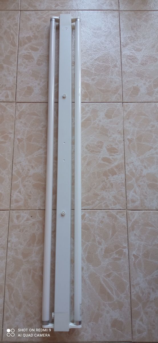 Plafón de 2 tubos nuevos
