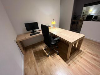 Muebles y mesas a medida