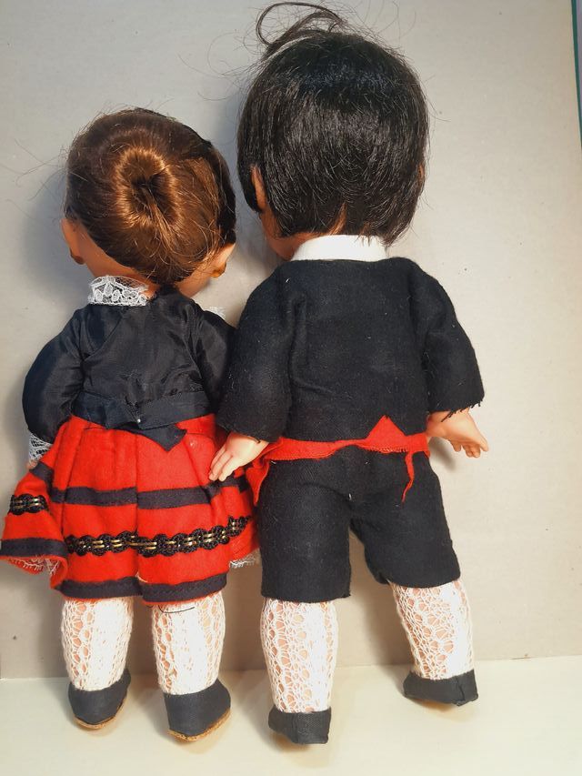Pareja muñecos regionales. Años 80. Toyse