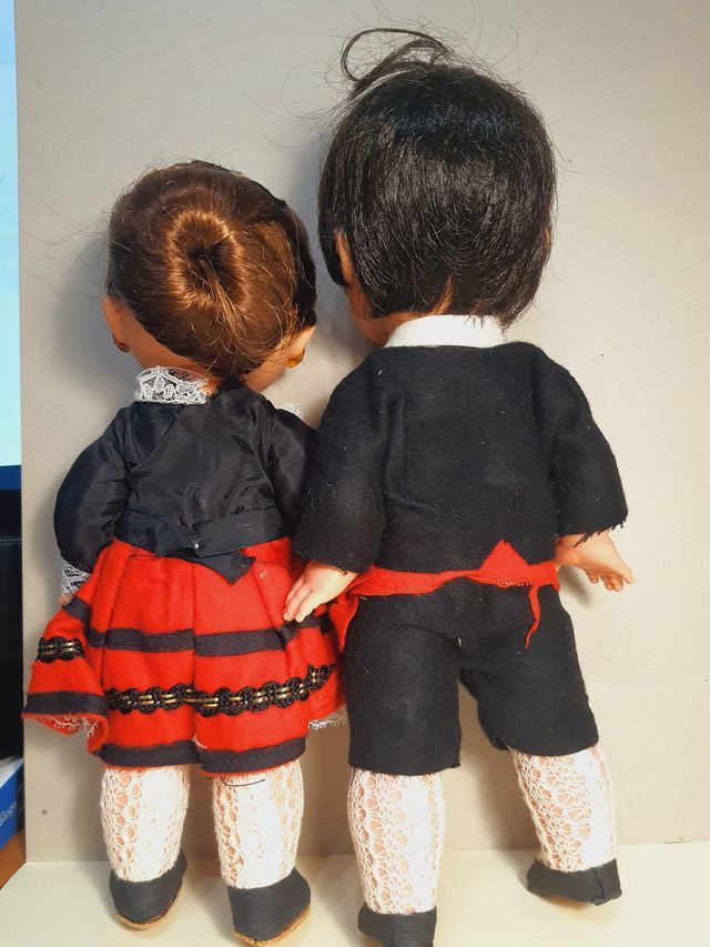 Pareja muñecos regionales. Años 80. Toyse