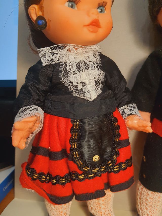 Pareja muñecos regionales. Años 80. Toyse