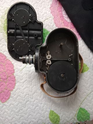 Cámara de Cine Antigua. Bell & Howell