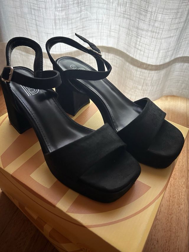 Sandalias tacon. No hago envios