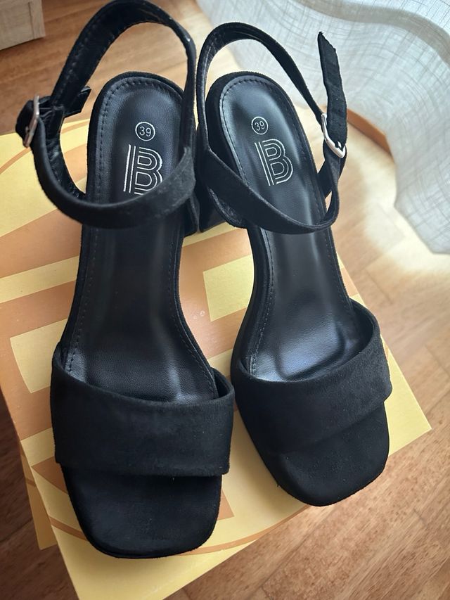 Sandalias tacon. No hago envios