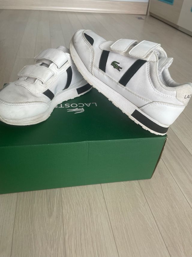 Sapatilhas infantis Lacoste