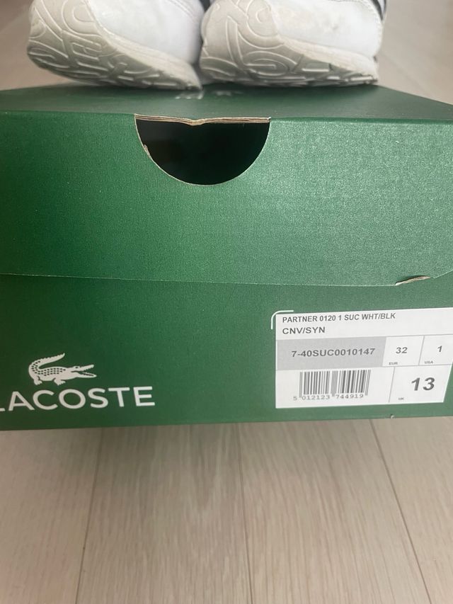 Sapatilhas infantis Lacoste