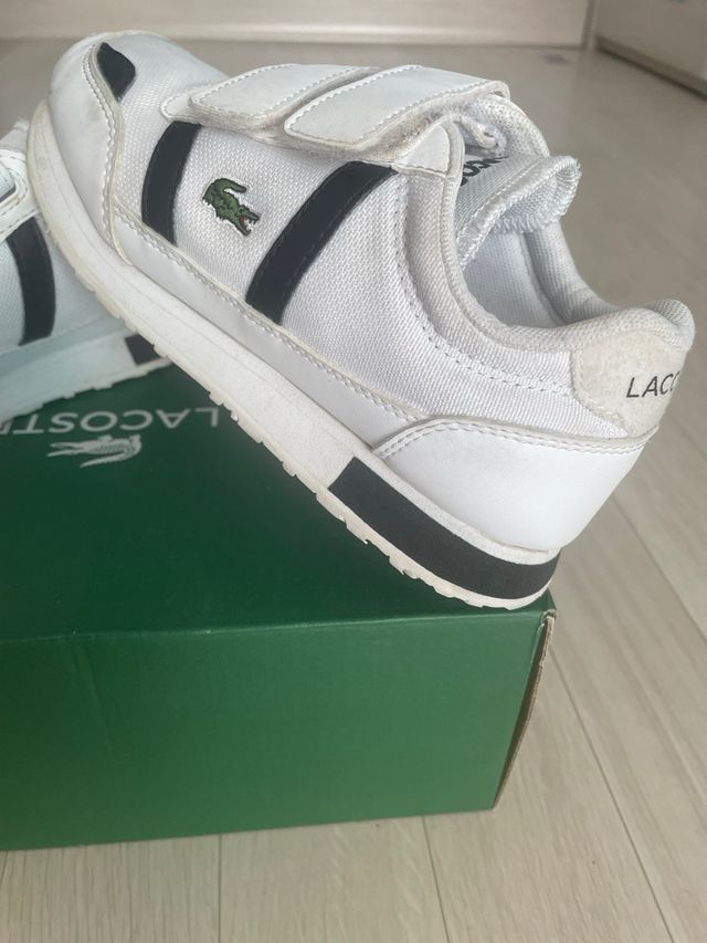 Sapatilhas infantis Lacoste